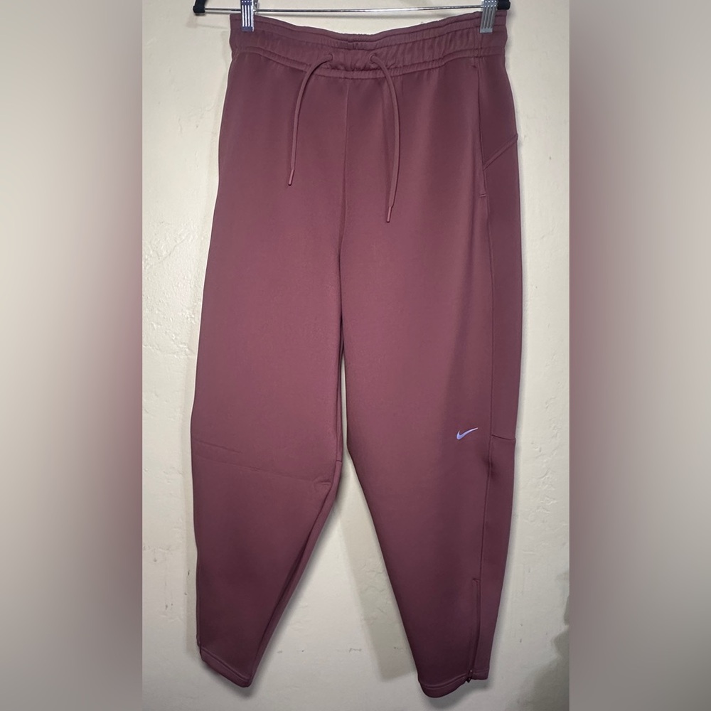 Nike Dri-Fit Loose High Rise with zippered pockets